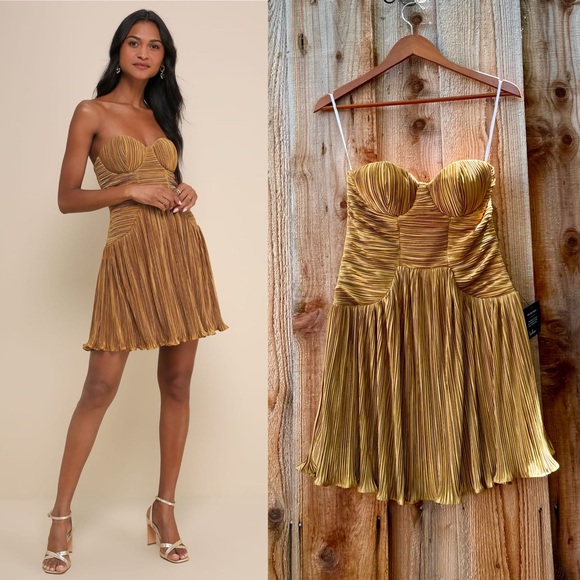 Gold Plisse Strapless Sweetheart Drop Waist Mini Dress 🌿 - Picture 1 of 9